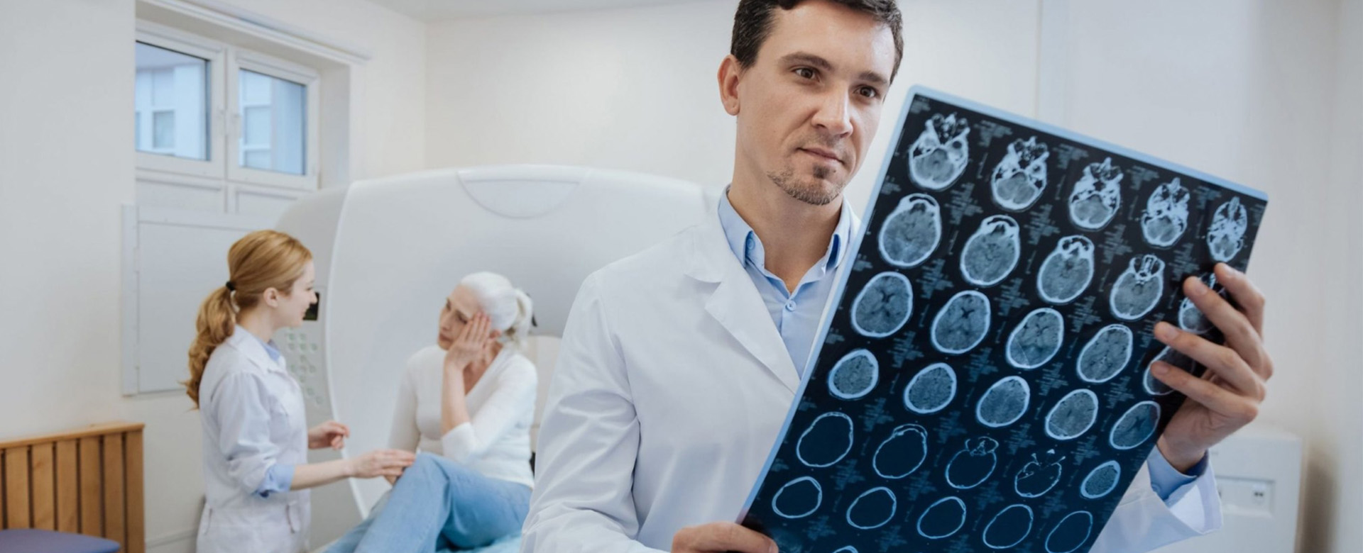 Managing Chronic Pain: How A Pain Management Specialist Can Help In The Cayman Islands